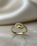Load image into Gallery viewer, Swan Heart Ring