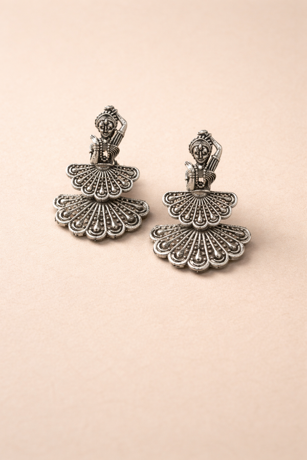 Kathak Grace Silver Jhumkas