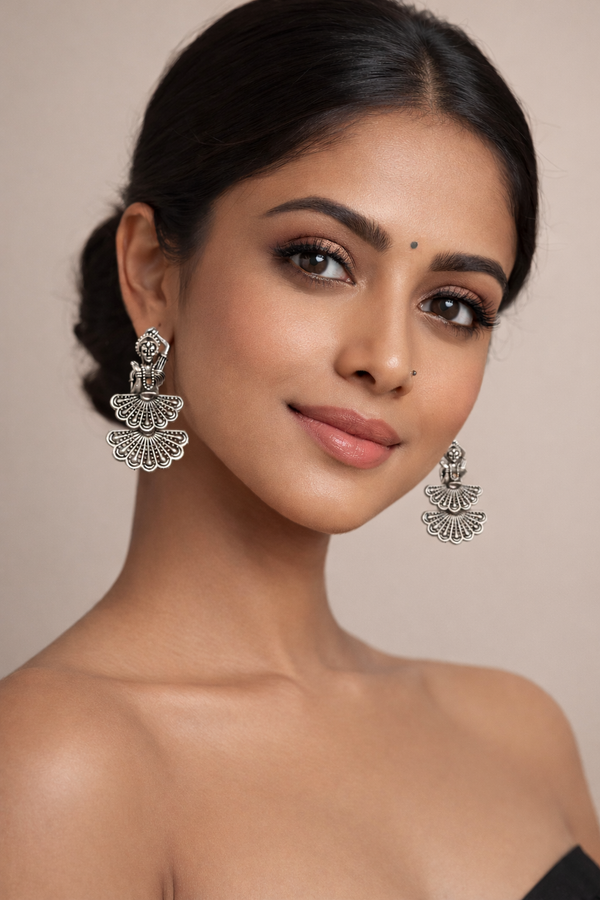 Kathak Grace Silver Jhumkas