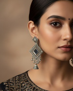 Load image into Gallery viewer, Geet Jhumka
